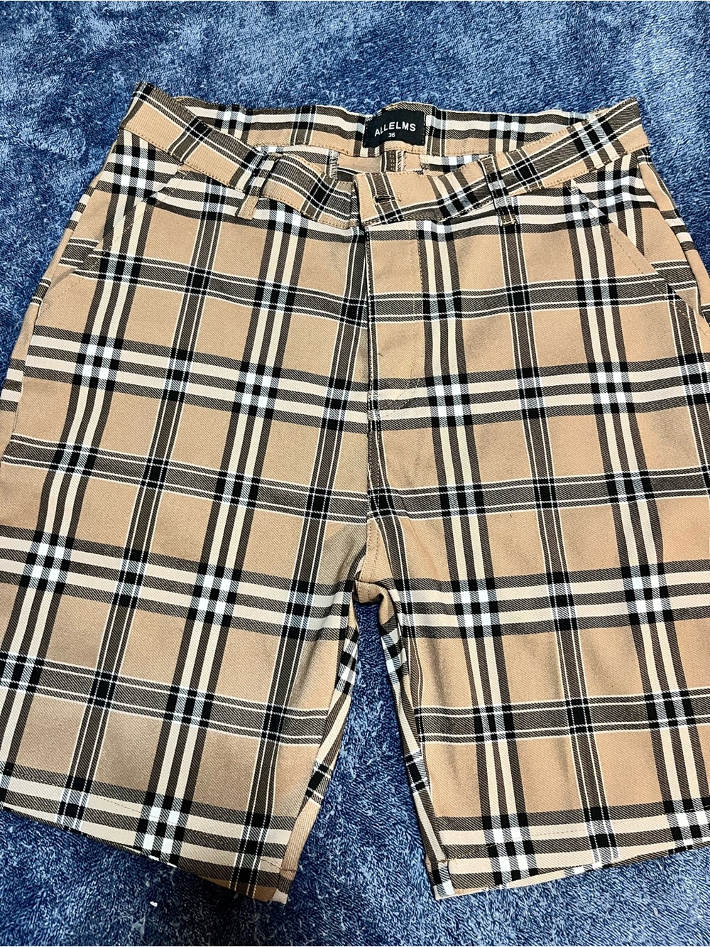 SHEIN Beige Plaid Men’s Shorts
